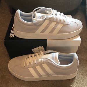 Adidas Sneakers Size 7.5 US Women’s NWT